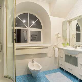 Гостиница Уют Сургут Джуниор сюит №10-3