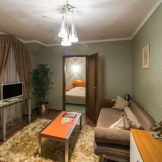 Гостиница Уют Сургут Джуниор сюит №11-3